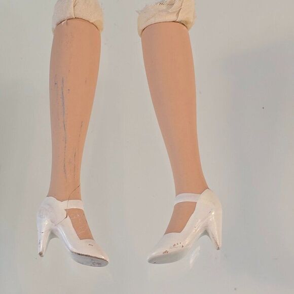 5 Piece Lot of Porcelain Doll Parts Head Arms Legs As Is - Picture 6 of 7
